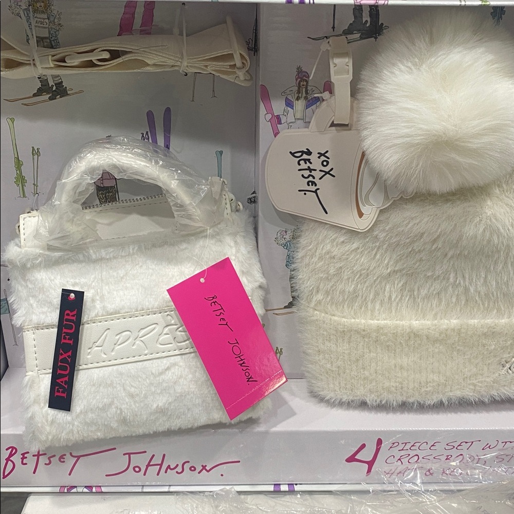 Betsey Johnson 4 Piece Set -  White Tote Bag, Adj Strap, Knot Hat & Luggage Tag
